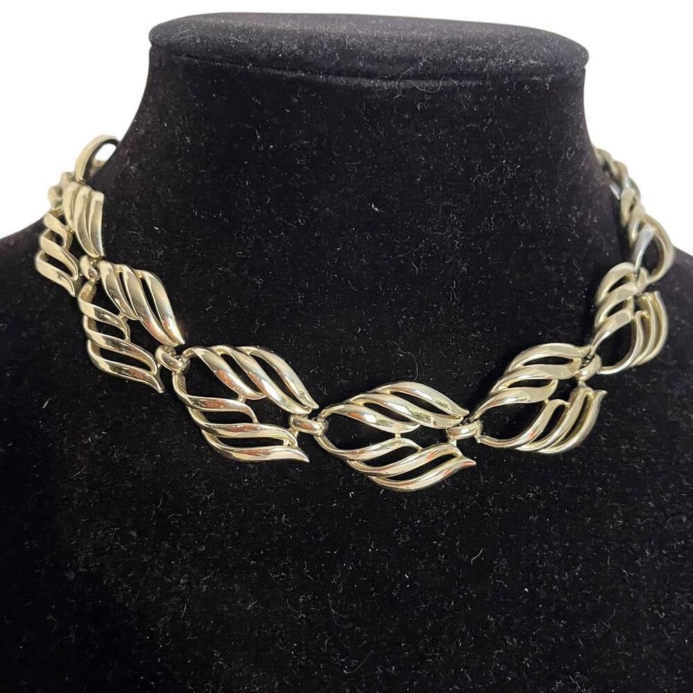 Vintage Coro Leaf Gold-tone Choker Necklace 1960s Midcentury Statement Retro
